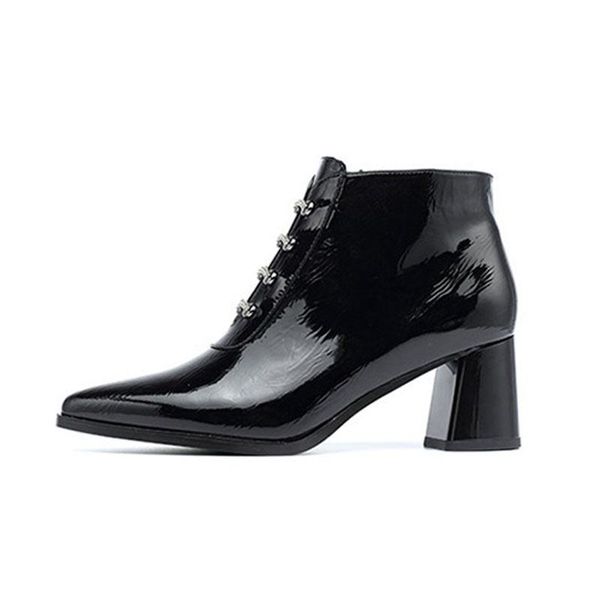 fashion shoes slipper summer genuine leather flat women's sandal boots casual slides outdoor female boots, Black
fashion shoes slipper summer genuine leather flat women's sandal boots casual slides outdoor female boots, Black