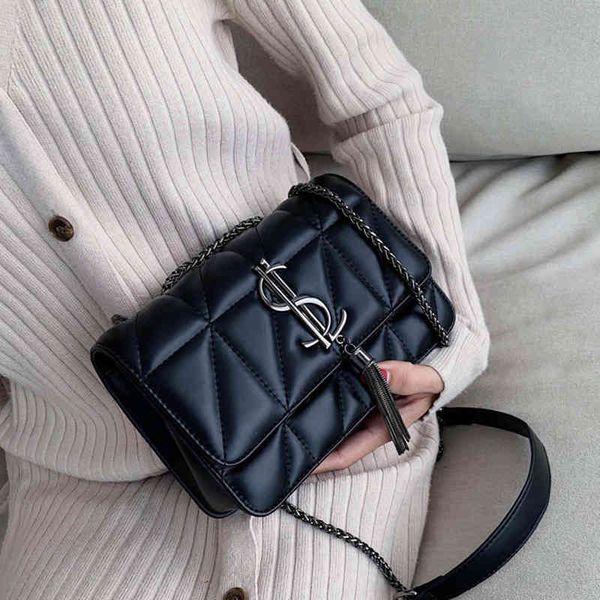 luxury brand handbag fashion simple tassel square bag quality pu leather women's designer lock shoulder messenger bags
luxury brand handbag fashion simple tassel square bag quality pu leather women's designer lock shoulder messenger bags