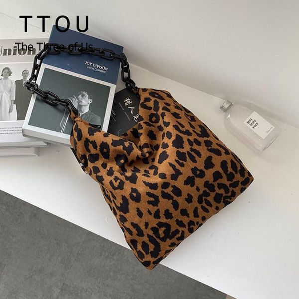 evening bags vintage acrylic chains shoulder for women 2021 designer large capacity totes leopart print female casual crossbody
evening bags vintage acrylic chains shoulder for women 2021 designer large capacity totes leopart print female casual crossbody