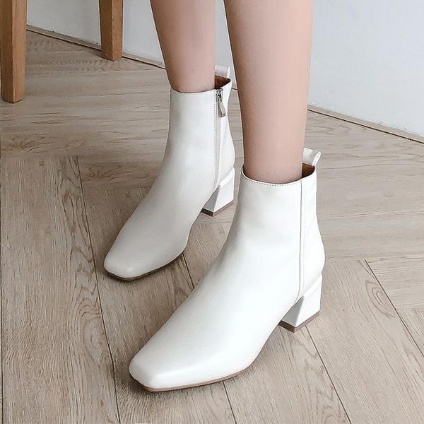 boots 2021 winter fashion high-end custom full leather inside and outside, korean women's with square toe, Black
boots 2021 winter fashion high-end custom full leather inside and outside, korean women's with square toe, Black