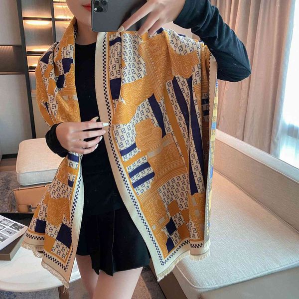 shawl tassel 2021 winter imitation cashmere scarf women's korean air conditioning thickened warm double-sided bib, Blue;gray
shawl tassel 2021 winter imitation cashmere scarf women's korean air conditioning thickened warm double-sided bib, Blue;gray