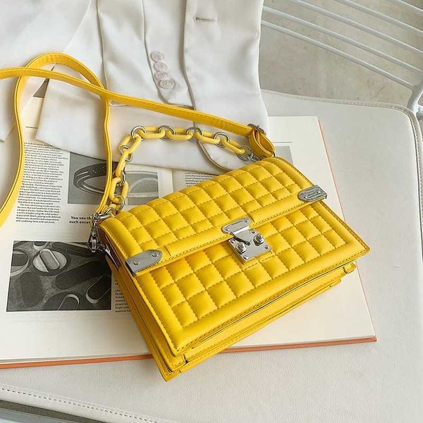 fashion chain embossed small square bag women's foreign style single shoulder messenger soft face trend city simple
fashion chain embossed small square bag women's foreign style single shoulder messenger soft face trend city simple