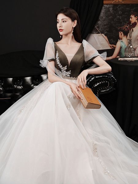 Vintage Deep v neck Ball Gown Evening Dress Brilliant Embroidery Bowknot Short Sleeve Pageant Party Gown Photoshoot Dress, As the photo
Vintage Deep v neck Ball Gown Evening Dress Brilliant Embroidery Bowknot Short Sleeve Pageant Party Gown Photoshoot Dress, As the photo