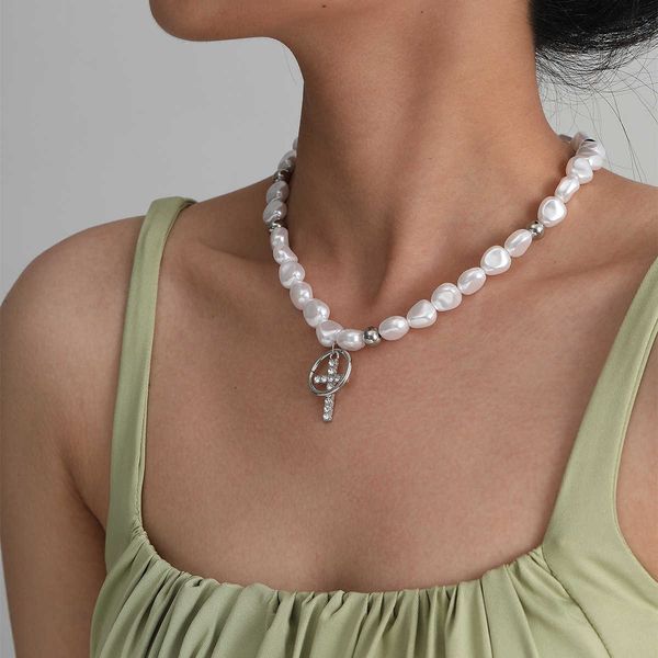 creative jewelry fashion simple micro inlaid diamond cross pearl necklace female, Silver
creative jewelry fashion simple micro inlaid diamond cross pearl necklace female, Silver