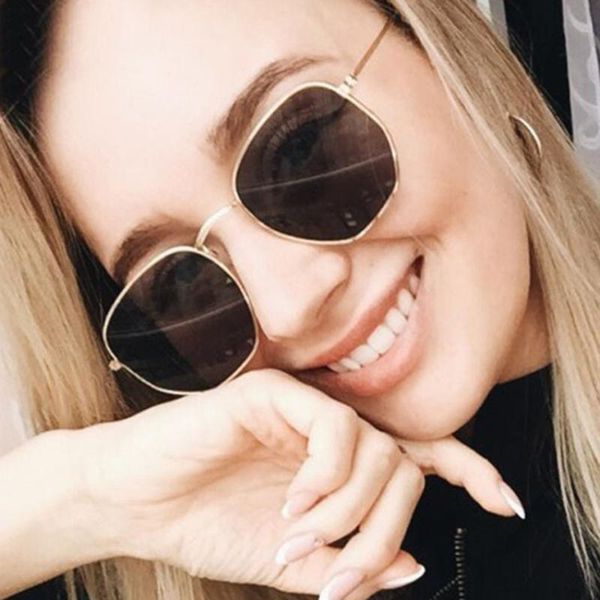 sunglasses classic small frame round women/men 2021 brand designer alloy mirror sun glasses vintage modis oculos, White;black
sunglasses classic small frame round women/men 2021 brand designer alloy mirror sun glasses vintage modis oculos, White;black