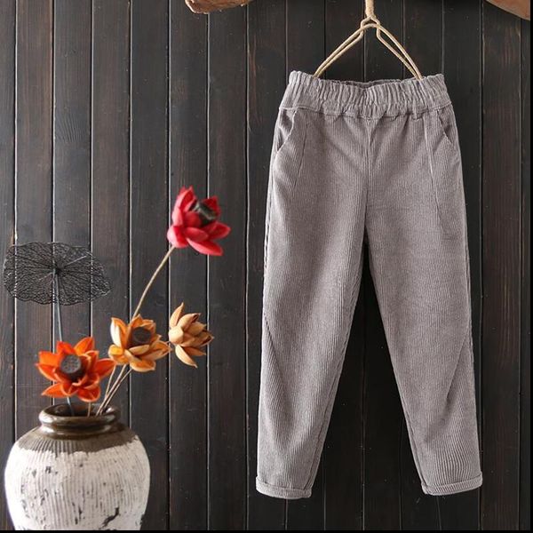autumn winter high waist corduroy women capris harem plus size loose black velvet trousers casual sweatpants, Black;white
autumn winter high waist corduroy women capris harem plus size loose black velvet trousers casual sweatpants, Black;white
