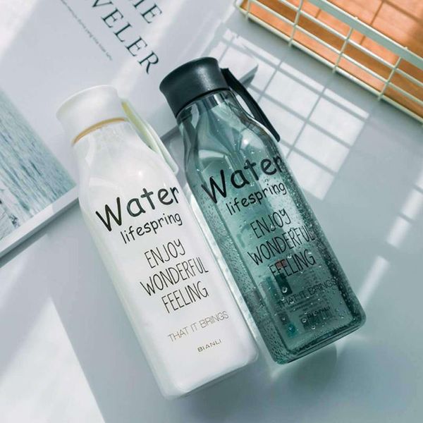 water bottles creative minimalist fashion plastic fruit juice bottle with portable for students and convenient sports kettle
water bottles creative minimalist fashion plastic fruit juice bottle with portable for students and convenient sports kettle