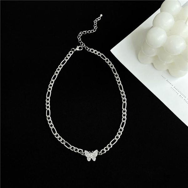 chokers cool rhinestone butterfly choker wholesale luxuy chain necklace, Golden;silver
chokers cool rhinestone butterfly choker wholesale luxuy chain necklace, Golden;silver