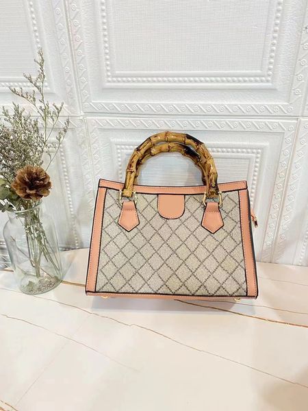 2021 luxury designer brand bags fashion women handbags purses womens bag genuine leather pochette
2021 luxury designer brand bags fashion women handbags purses womens bag genuine leather pochette