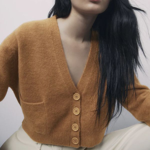 2021 new spring autumn women knitted sweater v-neck solid cardigan single breasted outwear vintage long sleeve casual streetwear vud3, White;black
2021 new spring autumn women knitted sweater v-neck solid cardigan single breasted outwear vintage long sleeve casual streetwear vud3, White;black
