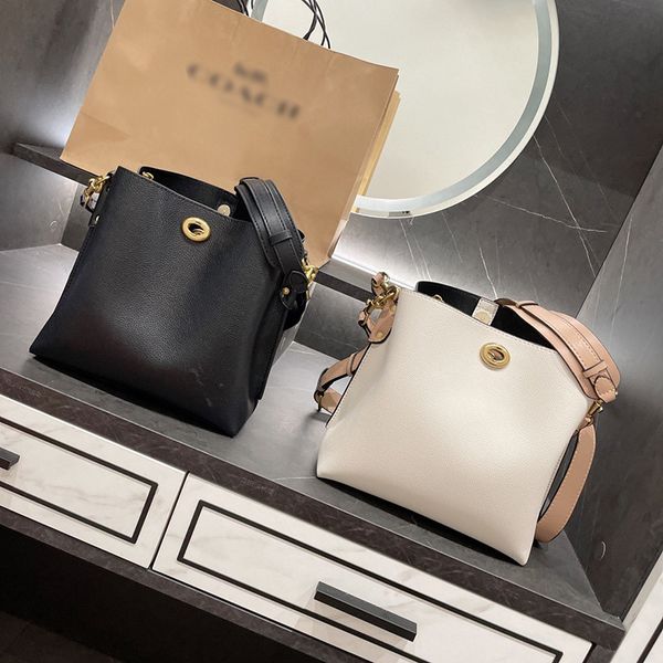 factory aolai women's 2021 one slant cross double shoulder with will bucket armpit tramp bag designers handbag yw
factory aolai women's 2021 one slant cross double shoulder with will bucket armpit tramp bag designers handbag yw