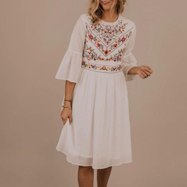 casual dresses summer folk-custom white embroidery flared sleeves round neck loose oversize women's dress simplicity 2021, Black;gray
casual dresses summer folk-custom white embroidery flared sleeves round neck loose oversize women's dress simplicity 2021, Black;gray