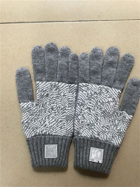 winter women knitted gloves autumn hand warmer thicken lining fivel fingers mittens skiing glove 20hhh, Blue;gray
winter women knitted gloves autumn hand warmer thicken lining fivel fingers mittens skiing glove 20hhh, Blue;gray