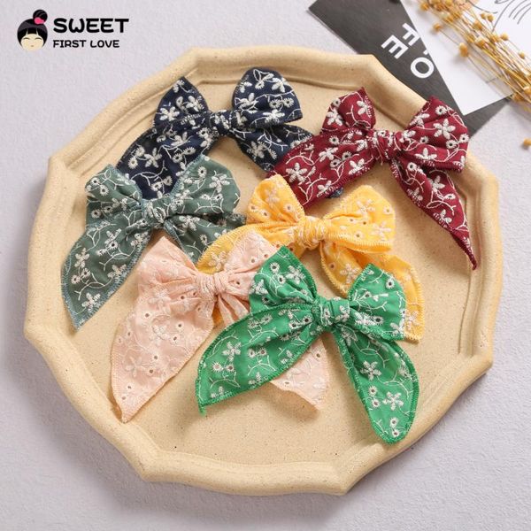 hair accessories butterfly clip black floral bow baby clips for girls embroidery school girl pin, Slivery;white
hair accessories butterfly clip black floral bow baby clips for girls embroidery school girl pin, Slivery;white