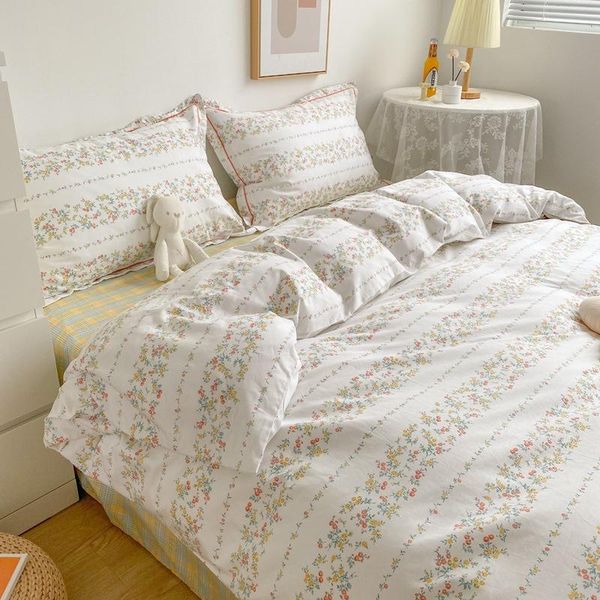 bedding sets ins korean set fresh cotton four-piece small floral garden duvet cover bed linen pillowcase cute
bedding sets ins korean set fresh cotton four-piece small floral garden duvet cover bed linen pillowcase cute