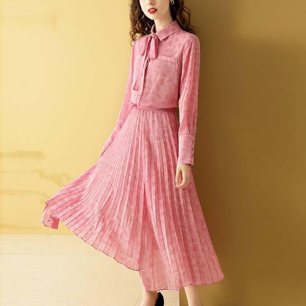 women's tracksuits gedivoen autumn solid pink fashion designer sweet suit women turn down collar blouses+pleated asymmetrical skirt two, Gray
women's tracksuits gedivoen autumn solid pink fashion designer sweet suit women turn down collar blouses+pleated asymmetrical skirt two, Gray