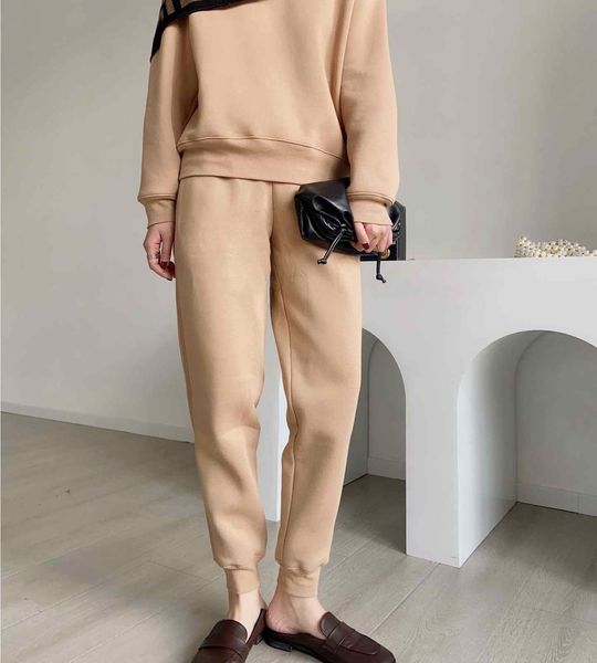 2021 new women plus veet small embroidery mulberry silk cotton simple casual pants stretch waist sweatpants bkbf, Black;white
2021 new women plus veet small embroidery mulberry silk cotton simple casual pants stretch waist sweatpants bkbf, Black;white