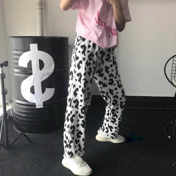 casual pants spring summer kawaii cow elastic waist straight leg trousers black and white pajamas women soft comfortabl 210526, Black;white
casual pants spring summer kawaii cow elastic waist straight leg trousers black and white pajamas women soft comfortabl 210526, Black;white