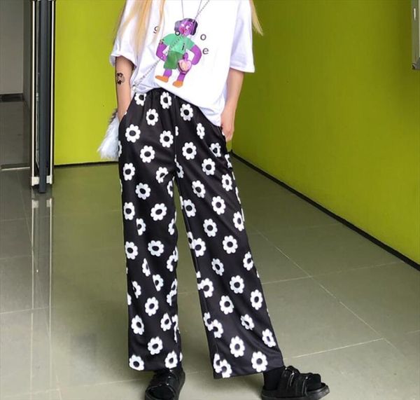harajuku retro flower print womens capris wide leg loose straight casual women, Black;white
harajuku retro flower print womens capris wide leg loose straight casual women, Black;white
