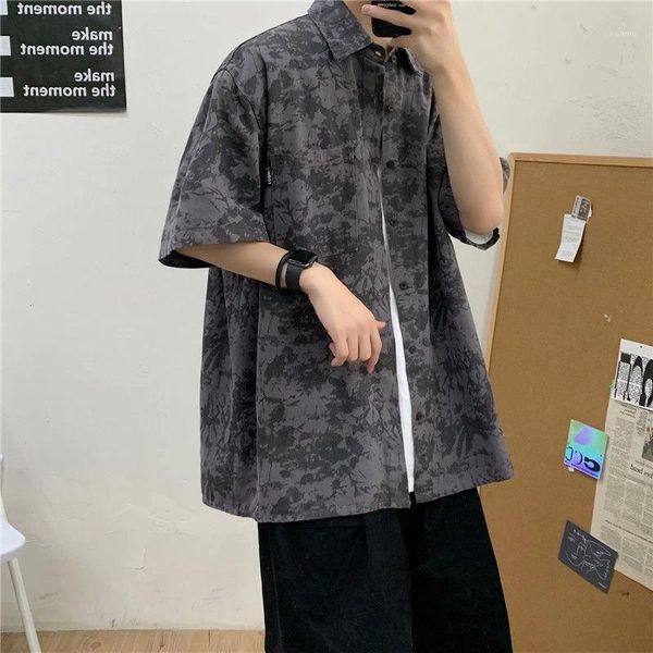 half-sleeved shirt men's spring summer printed short sleeve loose coat thin casual hiphop streetwear shirts male clothes, White;black
half-sleeved shirt men's spring summer printed short sleeve loose coat thin casual hiphop streetwear shirts male clothes, White;black