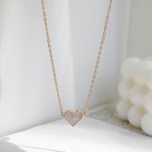 chokers love necklace female light luxury niche design sense ins tide web celebrity contracted cold wind 2021 neck chain, Golden;silver
chokers love necklace female light luxury niche design sense ins tide web celebrity contracted cold wind 2021 neck chain, Golden;silver