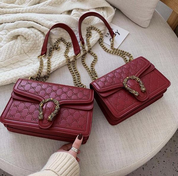 factory wholesale womens leathers shoulder bags elegantly shaped leather chain bag retro embossed women handbags street trend gold buckle fa, Black;red
factory wholesale womens leathers shoulder bags elegantly shaped leather chain bag retro embossed women handbags street trend gold buckle fa, Black;red