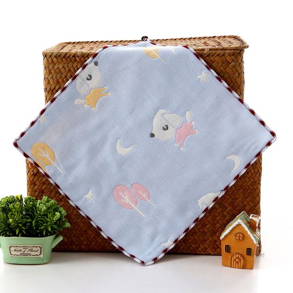 four layer cotton square absorbent face wash kindergarten baby gauze saliva towel, Blue;white
four layer cotton square absorbent face wash kindergarten baby gauze saliva towel, Blue;white