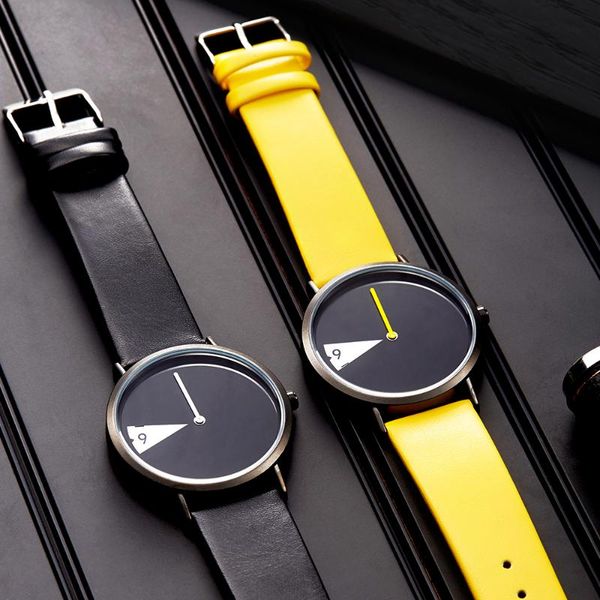 wristwatches drop quartz watches women clock fashion creativity leather casual watch ladies big promotion relojes, Slivery;brown
wristwatches drop quartz watches women clock fashion creativity leather casual watch ladies big promotion relojes, Slivery;brown