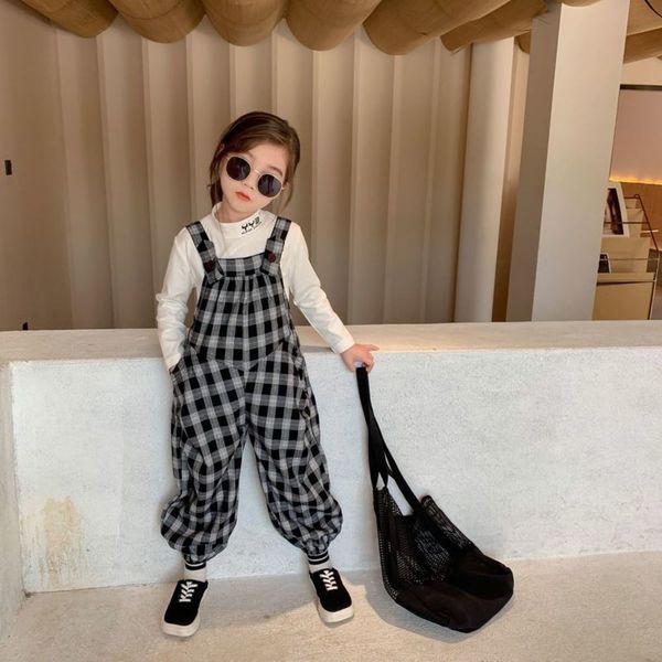 2020 autumn new children's wear girls' half high collar bottomcoat + plaid suspenders 2-piece set, Blue
2020 autumn new children's wear girls' half high collar bottomcoat + plaid suspenders 2-piece set, Blue