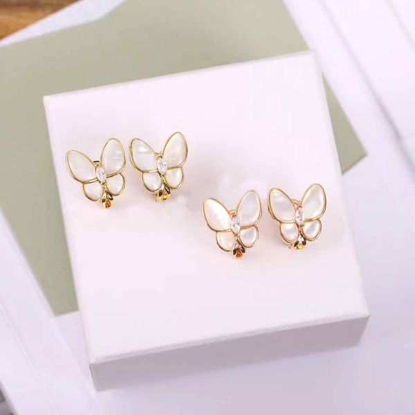 Luxurious quality Butterfly shape clip earring with white shell in 18k gold plated and rose gold plated fow women wedding jewelry gift free, Golden
Luxurious quality Butterfly shape clip earring with white shell in 18k gold plated and rose gold plated fow women wedding jewelry gift free, Golden