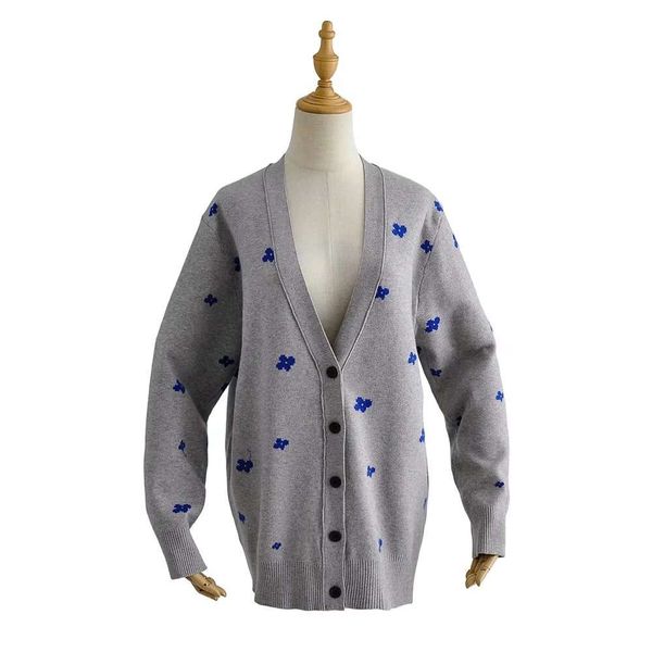 c708-21 korean loose v-neck blue floral single breasted long sleeve knitted cardigan for women, White;black
c708-21 korean loose v-neck blue floral single breasted long sleeve knitted cardigan for women, White;black