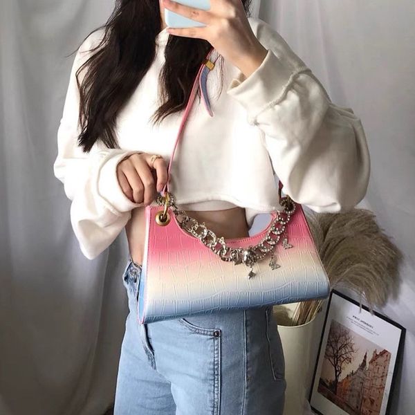 2021 new trend personalized leather rainbow gradient blue frog net red underarm stick single shoulder women's bag
2021 new trend personalized leather rainbow gradient blue frog net red underarm stick single shoulder women's bag