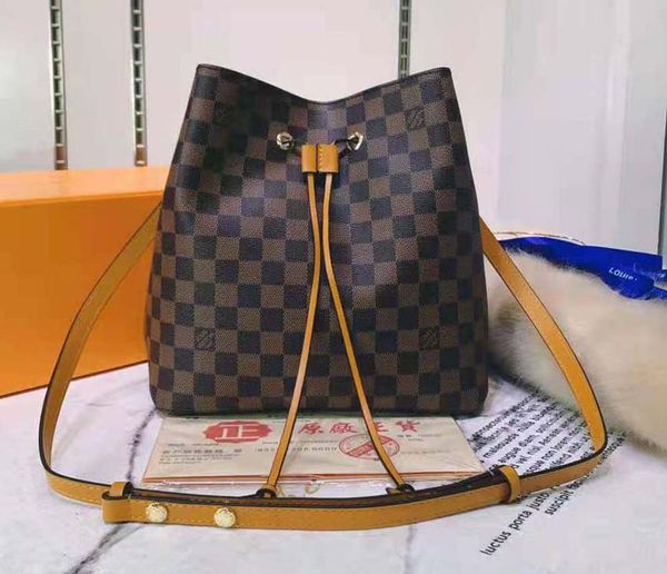 woman handbag luxury designer shoulder bags tote bag leather fashion ladies wallet pocket 01
woman handbag luxury designer shoulder bags tote bag leather fashion ladies wallet pocket 01