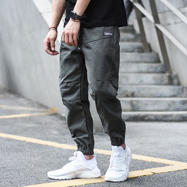 2021 new fashion streetwear casual joggers men loose fit slack bottom cargo harem trousers skateboard hip hop pants hombre eq9i, Black
2021 new fashion streetwear casual joggers men loose fit slack bottom cargo harem trousers skateboard hip hop pants hombre eq9i, Black