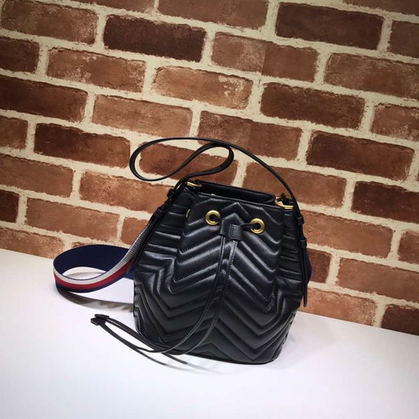 7a+fashion 2021 the new series bucket bag 476674 cover plain genuine leather versatile fashion interior slot pocket fashion atmosphere grace
7a+fashion 2021 the new series bucket bag 476674 cover plain genuine leather versatile fashion interior slot pocket fashion atmosphere grace