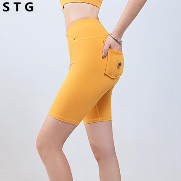 yoga shorts leggings gym five-point pants women's high-waist hip-lifting sports shorts quick-drying breathable fitness pants, White;red
yoga shorts leggings gym five-point pants women's high-waist hip-lifting sports shorts quick-drying breathable fitness pants, White;red