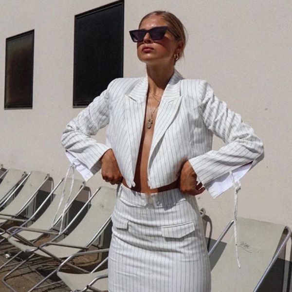 2021 new women trendy striped printed pieces suit jacket slim mini streetwear elegant blazer and skirt color white fd76
2021 new women trendy striped printed pieces suit jacket slim mini streetwear elegant blazer and skirt color white fd76