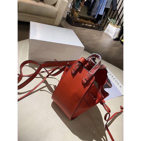 hammock mini bag solid color simple and practical single shoulder bag women's messenger luxuryss designerss yw
hammock mini bag solid color simple and practical single shoulder bag women's messenger luxuryss designerss yw
