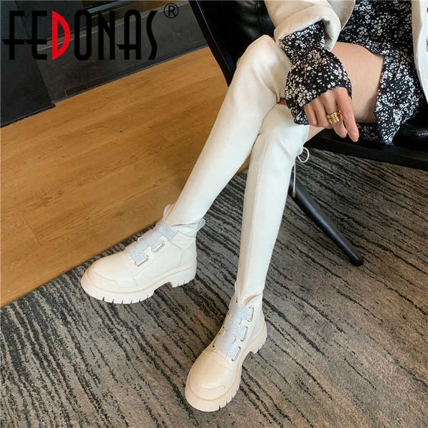 fashion shoes for women winter genuine leather over the knee boots wide leg cross tied night club party high 210528, Black
fashion shoes for women winter genuine leather over the knee boots wide leg cross tied night club party high 210528, Black