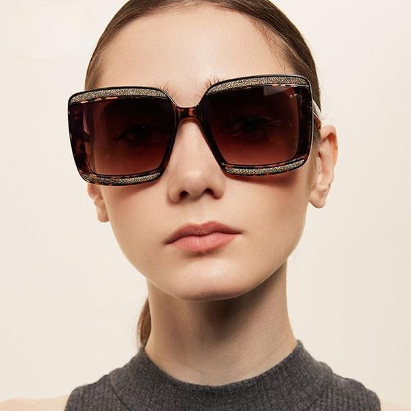 sunglasses 2021 classic vintage square woman siamese oversized woman/men retro gradients lens de sol mujer, White;black
sunglasses 2021 classic vintage square woman siamese oversized woman/men retro gradients lens de sol mujer, White;black