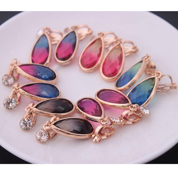 clip-on & screw back luxury geometric gradient crystal clips earrings for women korea style trendy clip on wedding fashion jewelry, Silver
clip-on & screw back luxury geometric gradient crystal clips earrings for women korea style trendy clip on wedding fashion jewelry, Silver
