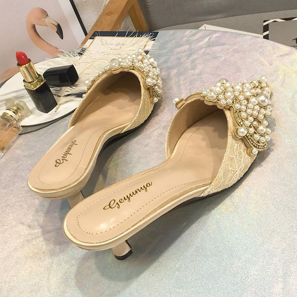 women scuffs slippers luxury design pointed toe pearl sandals fashion slip on casual high heels ladies thin spool heel slides 35-39 flip flo, Black
women scuffs slippers luxury design pointed toe pearl sandals fashion slip on casual high heels ladies thin spool heel slides 35-39 flip flo, Black