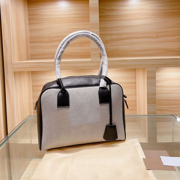 designer bags 2021 fashion women classic brand large capacity shopping bag 32 * 25 cm shoulder handbags
designer bags 2021 fashion women classic brand large capacity shopping bag 32 * 25 cm shoulder handbags