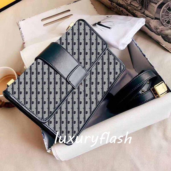 honorable fashion 2021 single shoulder bag plain crossbody bags versatile thread handbags luxurys designers purses leisure handbag
honorable fashion 2021 single shoulder bag plain crossbody bags versatile thread handbags luxurys designers purses leisure handbag