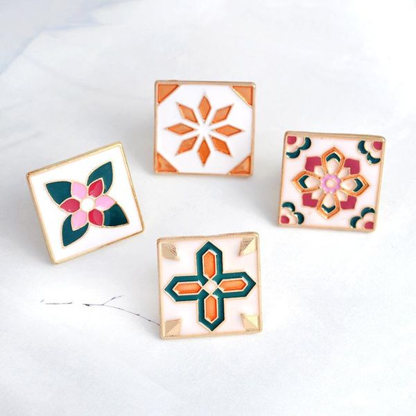 pins, brooches vintage retro flower brick brooch pins button denim jacket pin badge for bags cartoon fashion simple jewelry gift, Gray
pins, brooches vintage retro flower brick brooch pins button denim jacket pin badge for bags cartoon fashion simple jewelry gift, Gray
