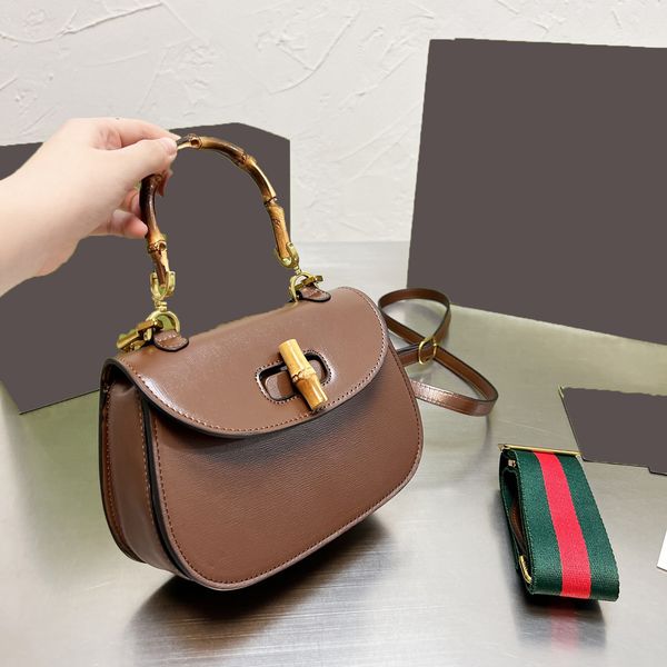 famous luxury designers wallets lady mini bamboo diana package saddle bbags cover plain handbag fashion underarm interior compartment cosmet, Red;black
famous luxury designers wallets lady mini bamboo diana package saddle bbags cover plain handbag fashion underarm interior compartment cosmet, Red;black