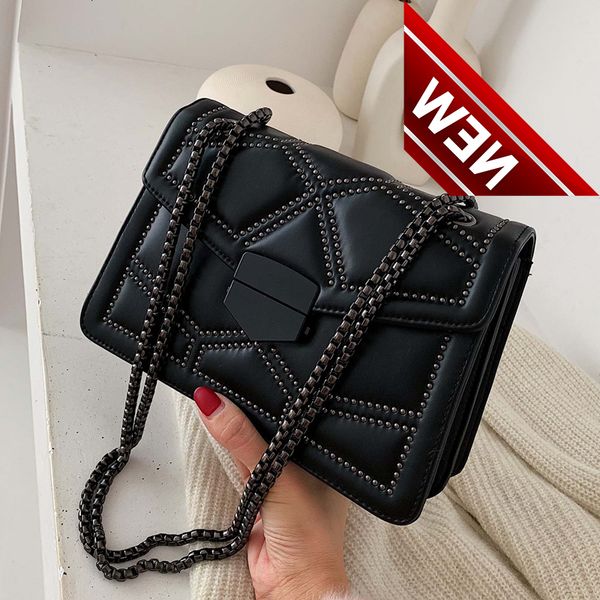 shujin 2020 rivet chain small crossbody bags for women 2020 shoulder messenger bag lady luxury handbags fashion
shujin 2020 rivet chain small crossbody bags for women 2020 shoulder messenger bag lady luxury handbags fashion
