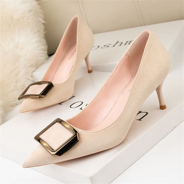 classic high heels and women's pointed shoes, wedding dress shoes, autumn fashion 2020, Black
classic high heels and women's pointed shoes, wedding dress shoes, autumn fashion 2020, Black