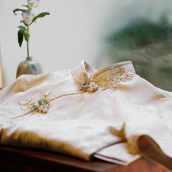 ethnic clothing jade hairpin modern cheongsam elegant wind restoring ancient ways the china in 2021 stylish young modified dress, Red
ethnic clothing jade hairpin modern cheongsam elegant wind restoring ancient ways the china in 2021 stylish young modified dress, Red