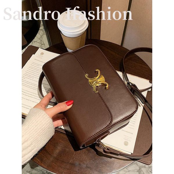 luxury quality brand 2021 chao box tofu small square single shoulder diagonal mobile phone bag
luxury quality brand 2021 chao box tofu small square single shoulder diagonal mobile phone bag